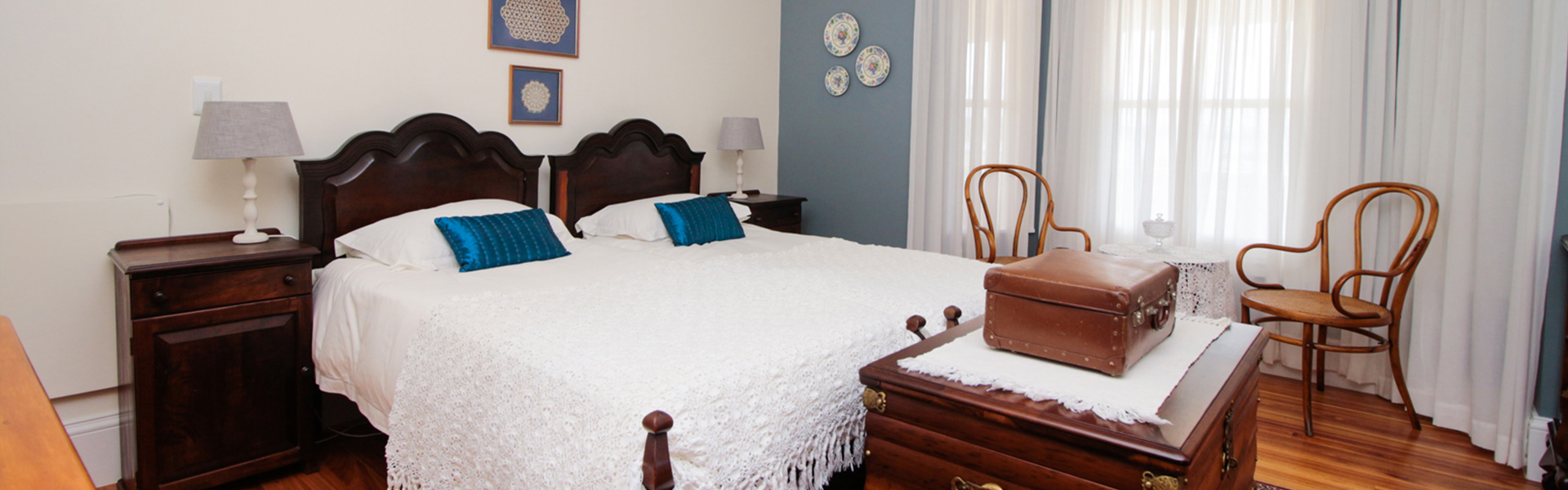 The Vintage Room