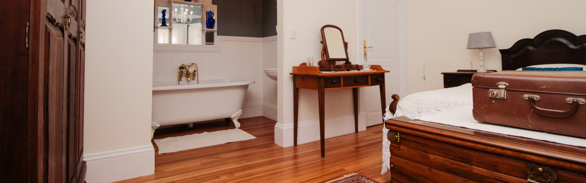 The Vintage Room